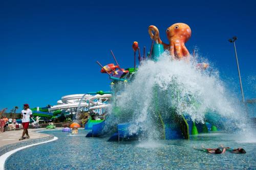 Playa Blanca Hotel | Relaxia Lanzasur Club - Aqualava Water Park