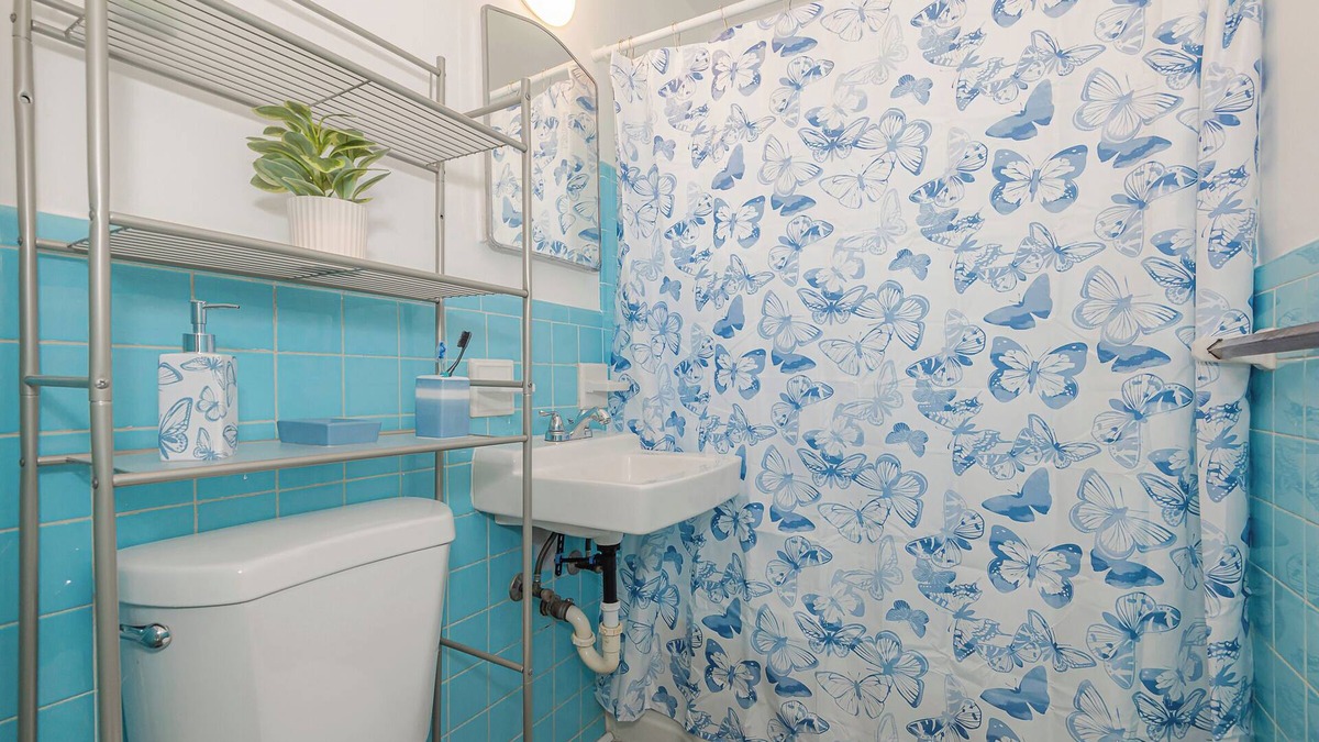 Lake Ridge Apartment | Relaxing 1bed 1bath near to the beach!