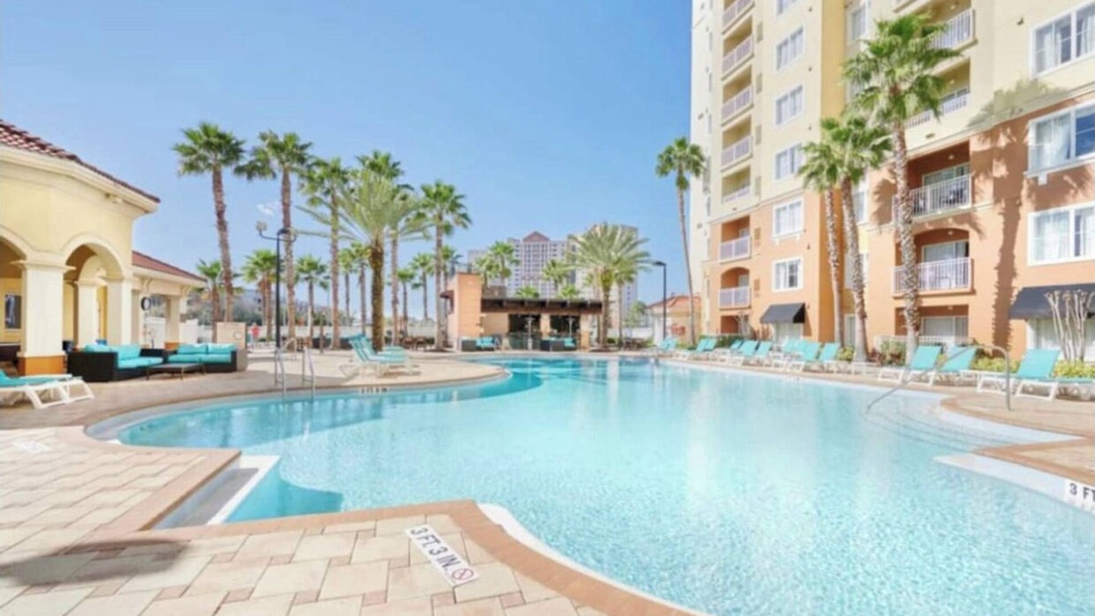 Windermere Condo | Relaxing 1bedroom Condo by Universal & Disney 7min walk ICON park & Orlando eye