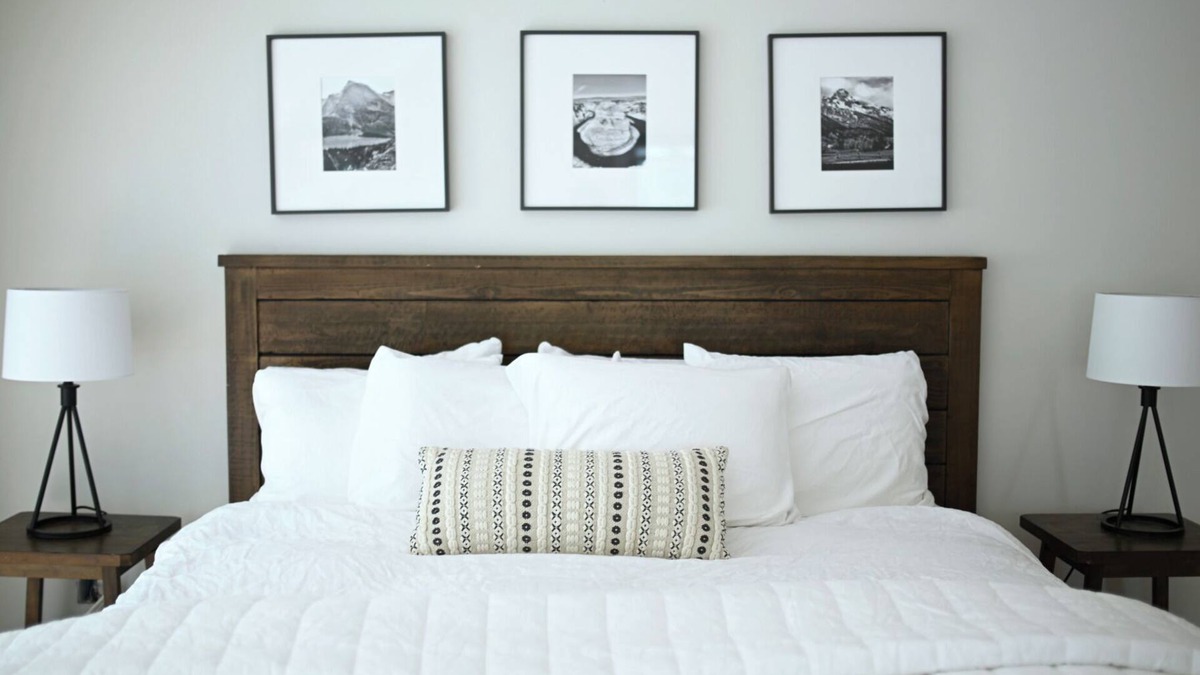Richmond House | Relaxing 3-bdm mountain retreat with gym, sauna, firepit minutes from everything