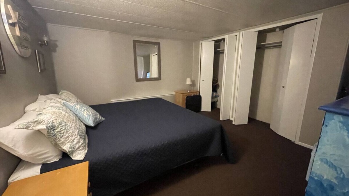 Pottsboro Cabin | Relaxing 3 bedroom cabin at Little Mineral Marina