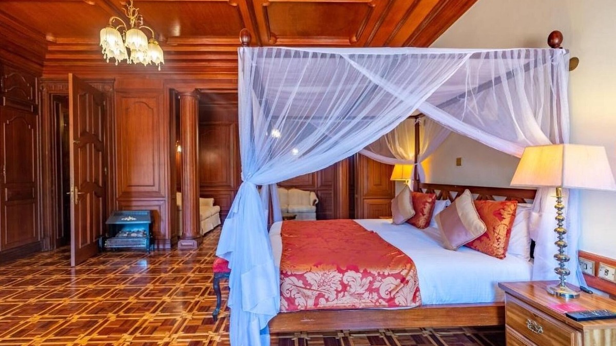 Limuru Hotel | Relaxing and Elegant Getaway in Grand Kenyan Presidential Suite | Free Parking