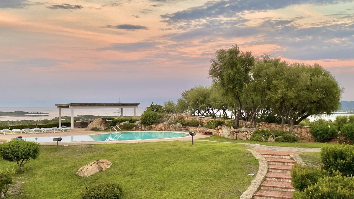 San Teodoro Apartment | Relaxing Apartment, Sea View, Pool, 5 min from the beach, Wifi, Garden, BBQ