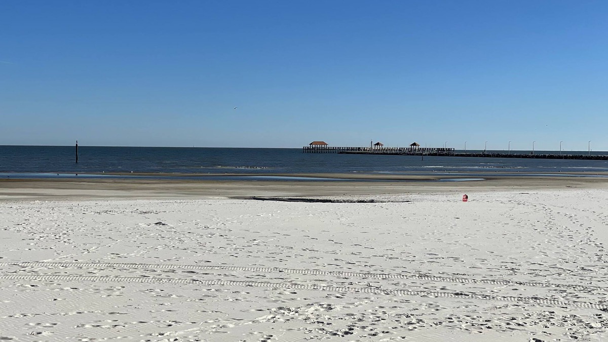 Mississippi City House | Relaxing Beach Getaway Retreat- sleeps you to 12+