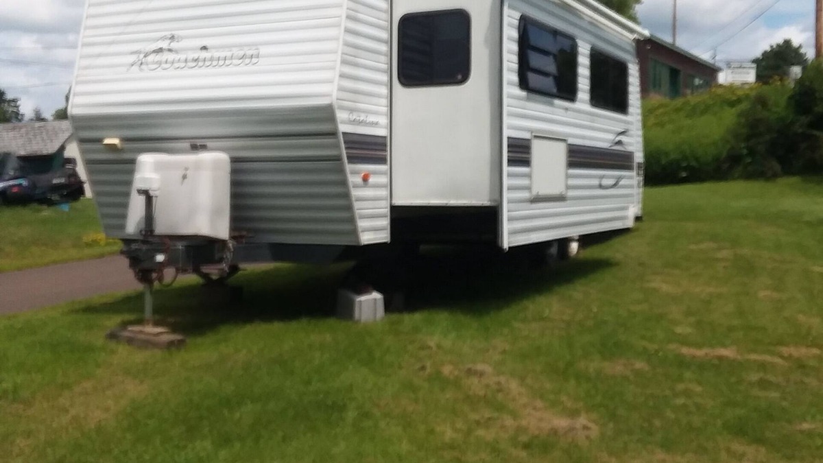 Ironwood House | Relaxing camper