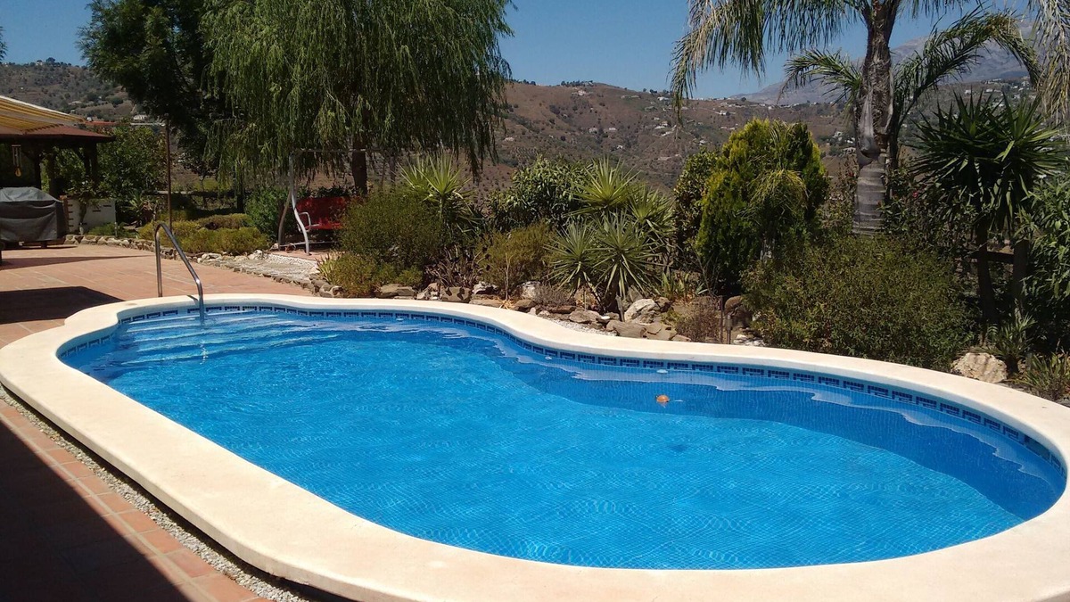 Competa Villa | Relaxing Country Villa In A Beautiful Mountain Setting, Easy Access to Coast.