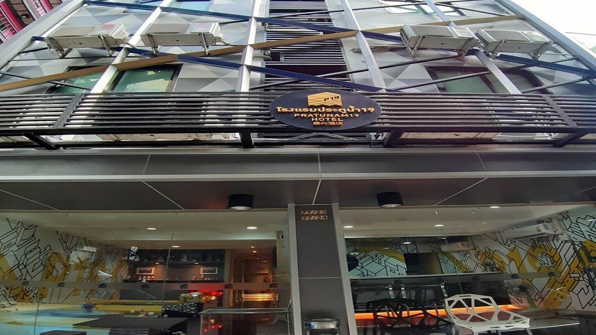 Thanon Phaya Thai House | Relaxing Double Stay | Cozy & Serene Ambience