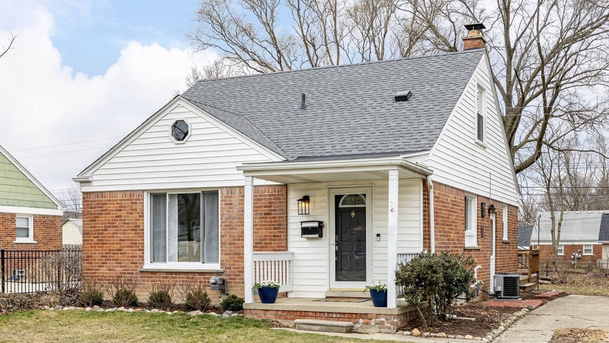 Plymouth House | Relaxing Downtown Plymouth Bungalow, centrally-located for up to 6 guests