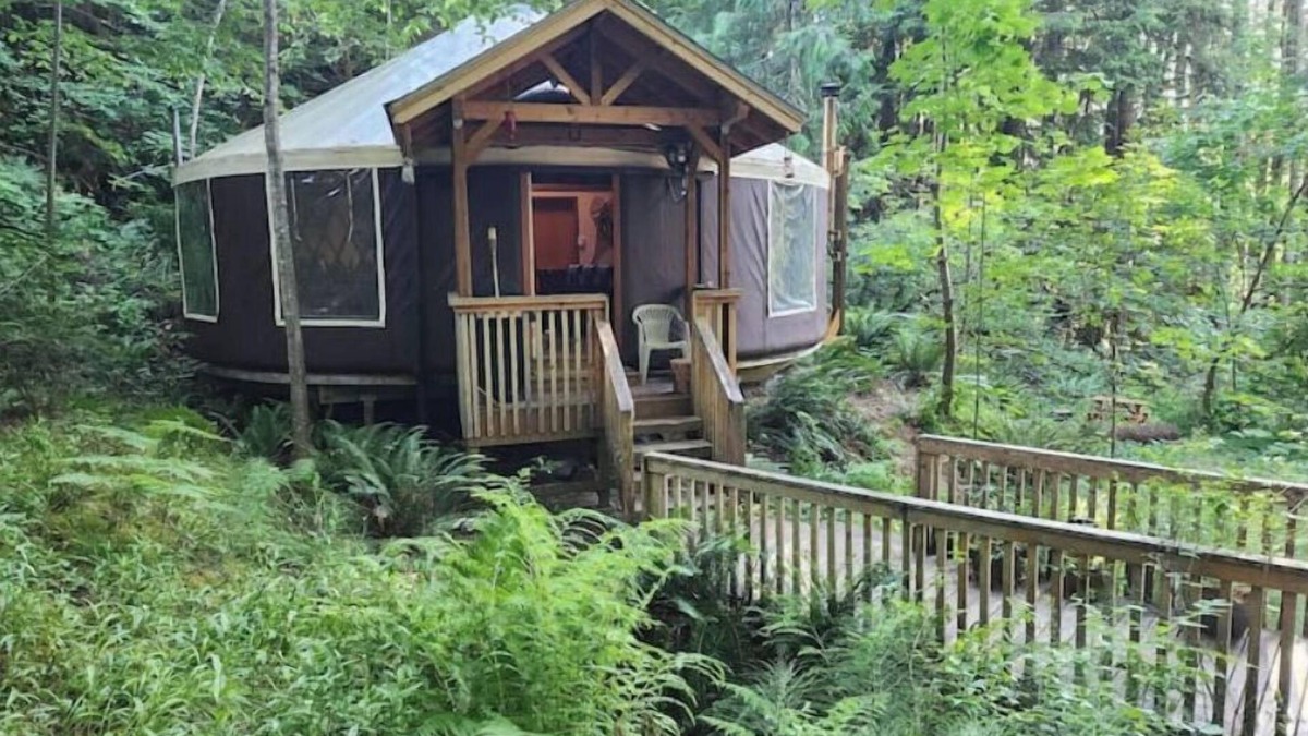 Fall Creek Villa | Relaxing FallCreek Vacation Yurt