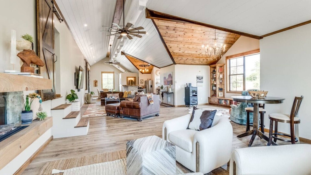 Oklahoma County Other | Relaxing Farm retreat on 40 acres in Arcadia