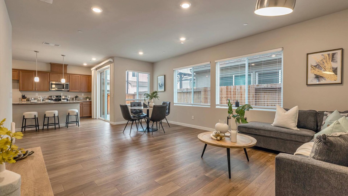 Natomas Park House | Relaxing Getaway at Pagoda Lane with Scenic Views and Comfort #41982