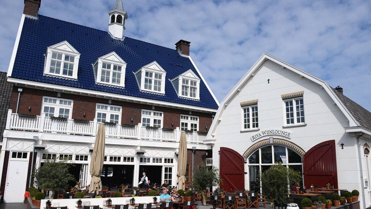 Municipality of Huizen House | Relaxing Haven Near Tafelbergheide & Huizen Harbor | Local Dining & Landmarks