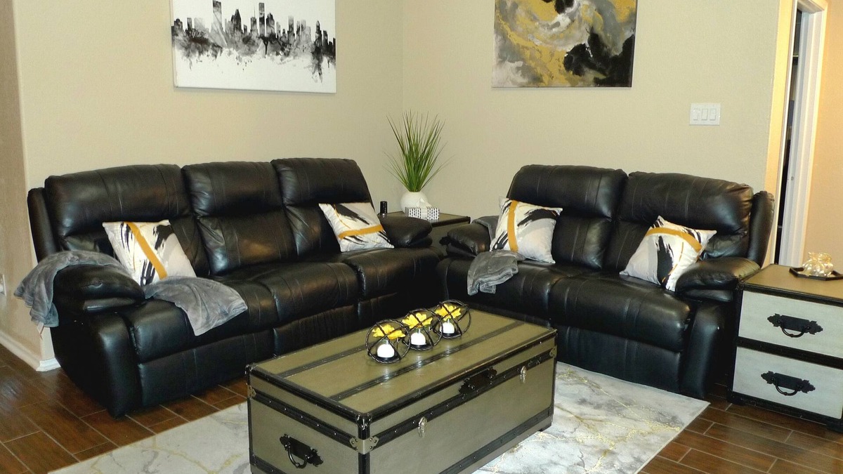 Barker House | Relaxing, Kicking & Homeing It - King bed - Spacious 4BR/5BED - 290/1960