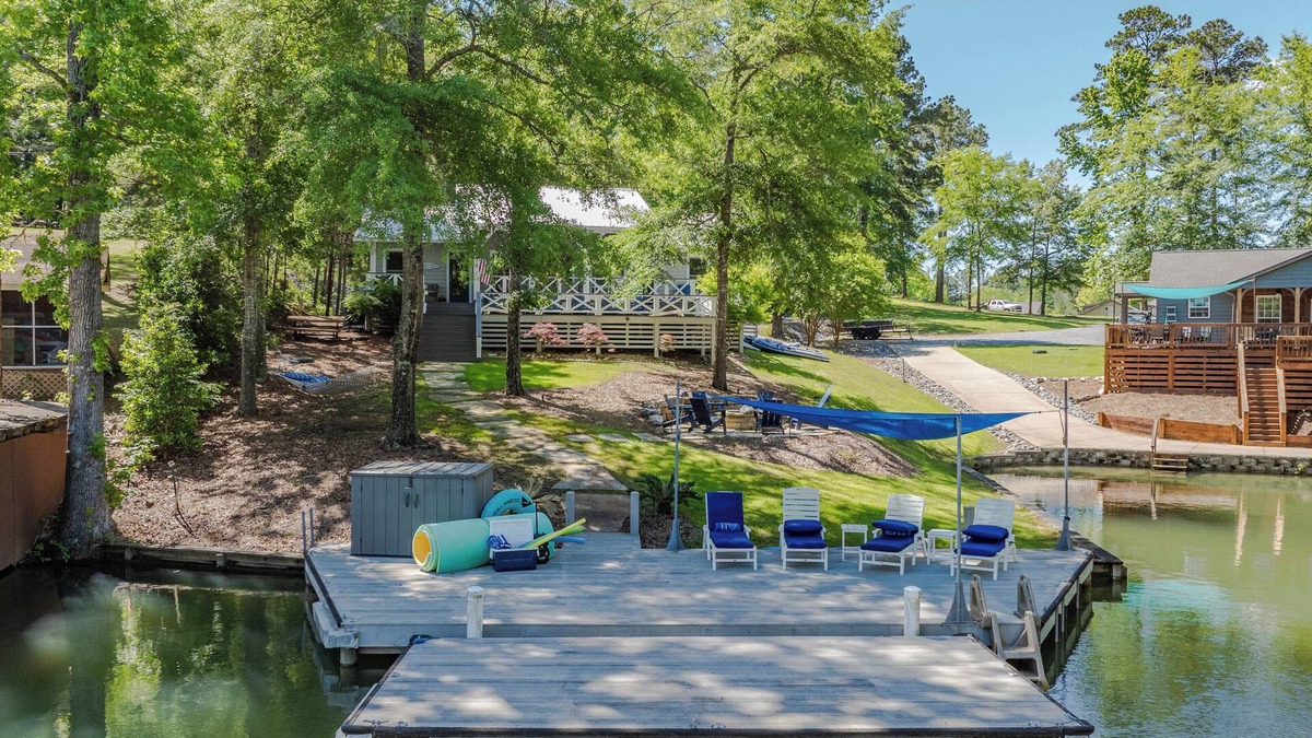Little Kowaliga House | Relaxing Lakefront Getaway - 3BR Home w/Private Dock & Yard