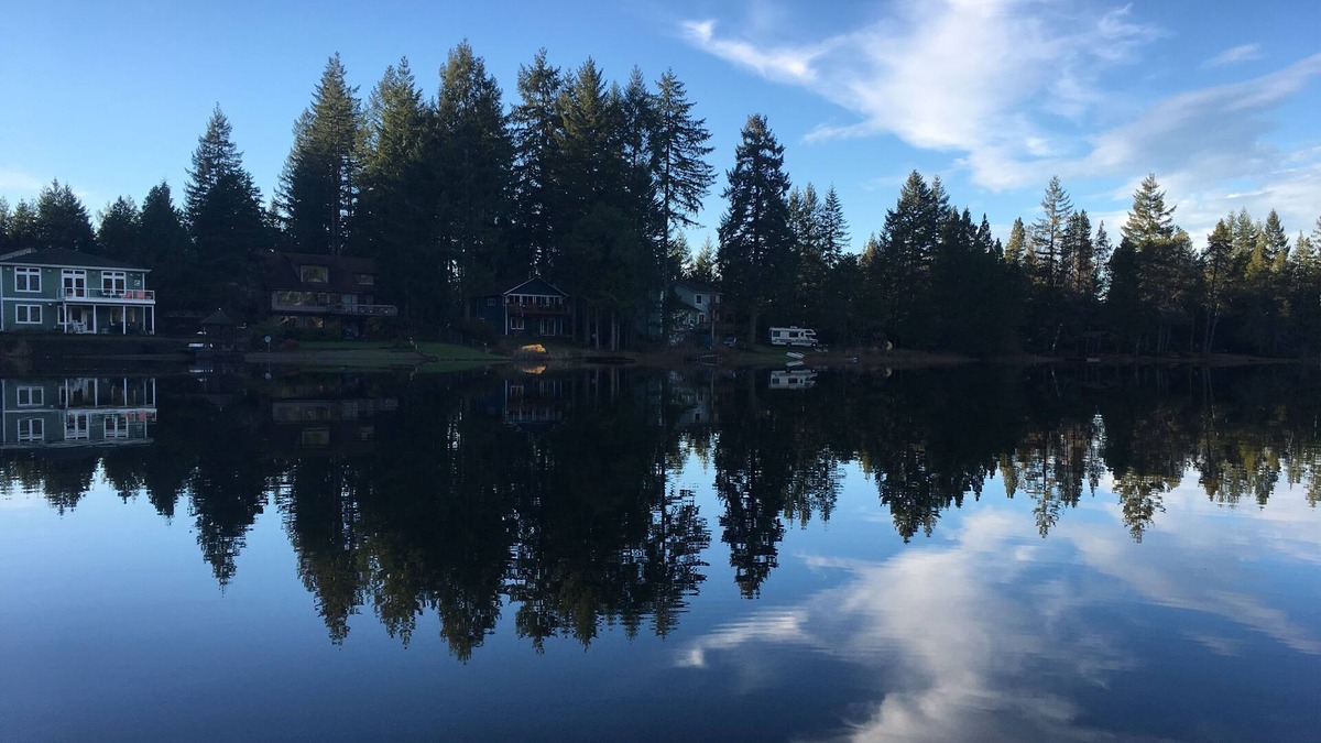 Port Orchard House | Relaxing Lakeside Retreat (not accepting reservations at this time)