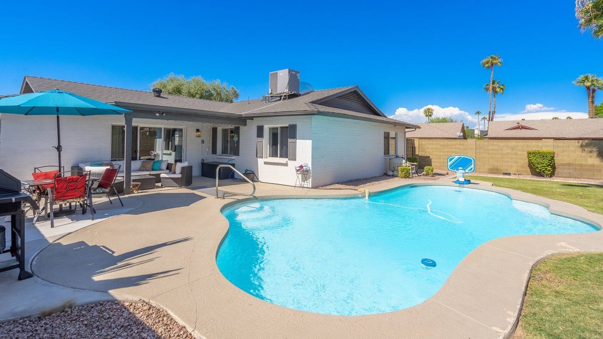Dobson Ranch House | Relaxing Mesa Poolside Retreat, Near Tempe!