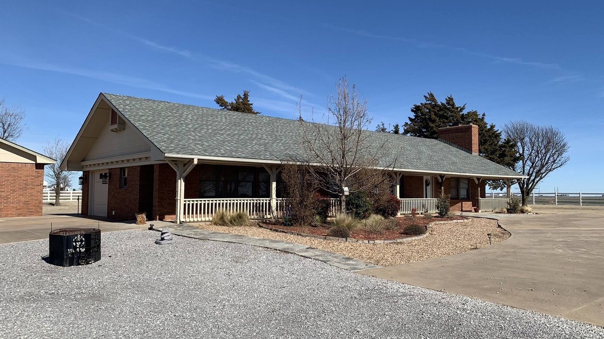 Goltry Other | Relaxing, open space farm stay with cattle, downstairs den, fireplace, pooltable