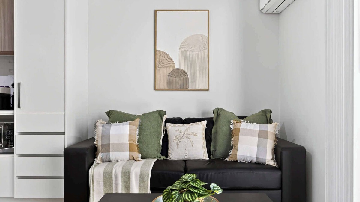 Rockingham Apartment | Relaxing Rockingham Hub for Business Travellers