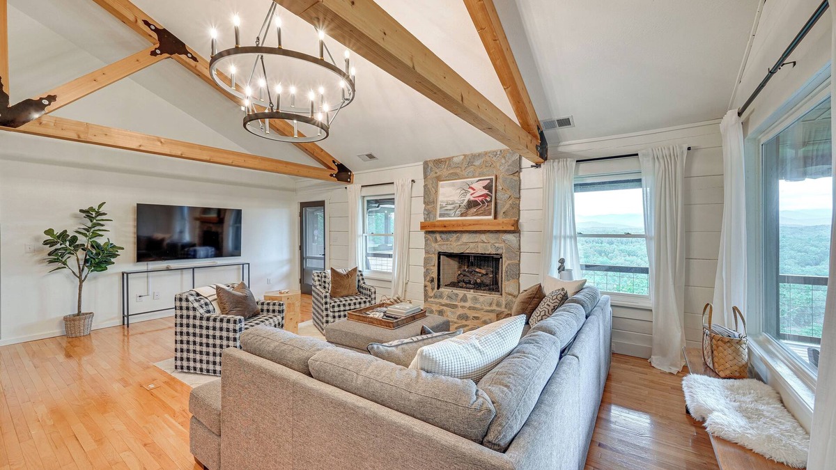 Salem House | Relaxing Salem House with Boat Slip & Mtn Views!
