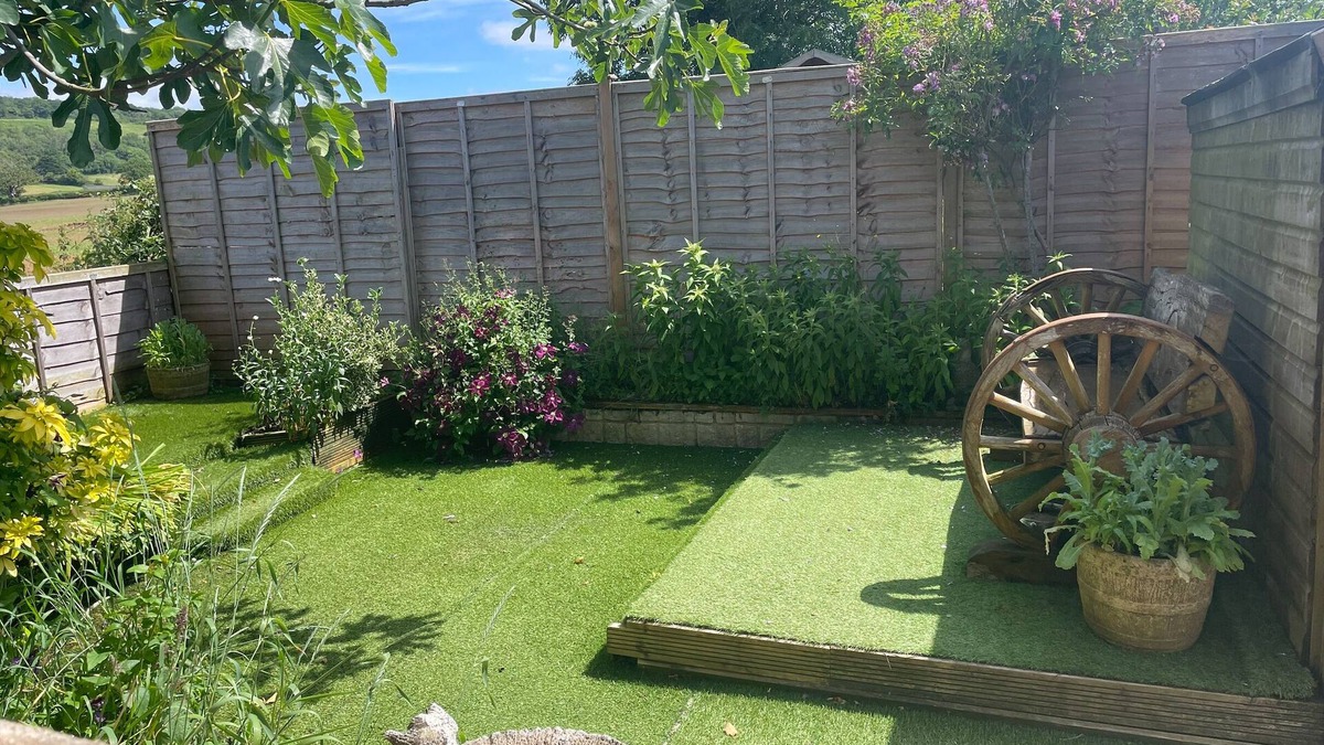 Sidcot Cottage | Relaxing Studio - Sauna - Luxe Bed - Pet-friendly