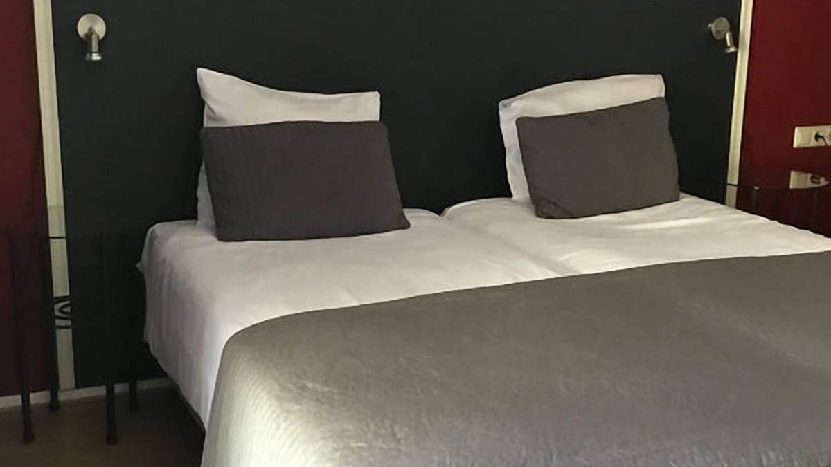 Renesse Hotel | Relaxing Unit w/Terrace & Parking - Near the Beach & Local Attractions