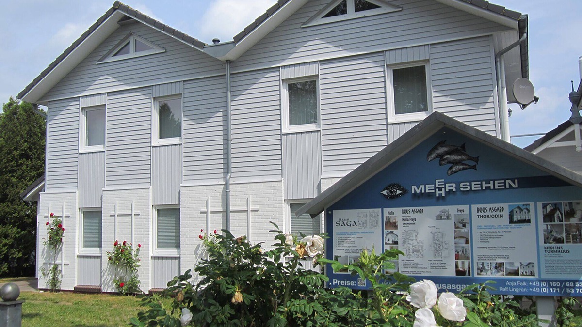 Falshoft House | Relaxing vacation right by the sea, the Baltic Sea beach right outside the door