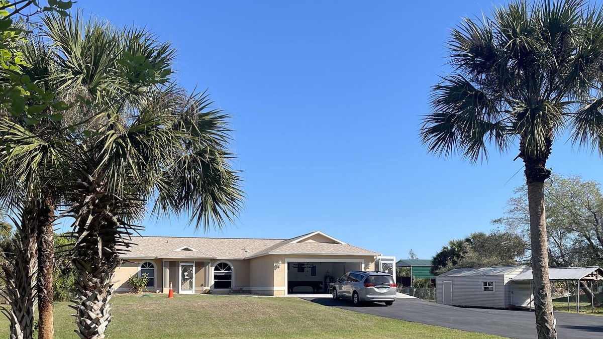 Rural Estates Villa | Relaxing village 3bed/2baths 6 guests Heated Pool
