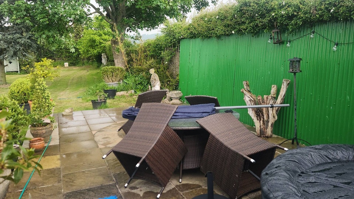 Bishops Castle Cabin | Remarkable 1-Bed Bedford Truck in Bishops Castle