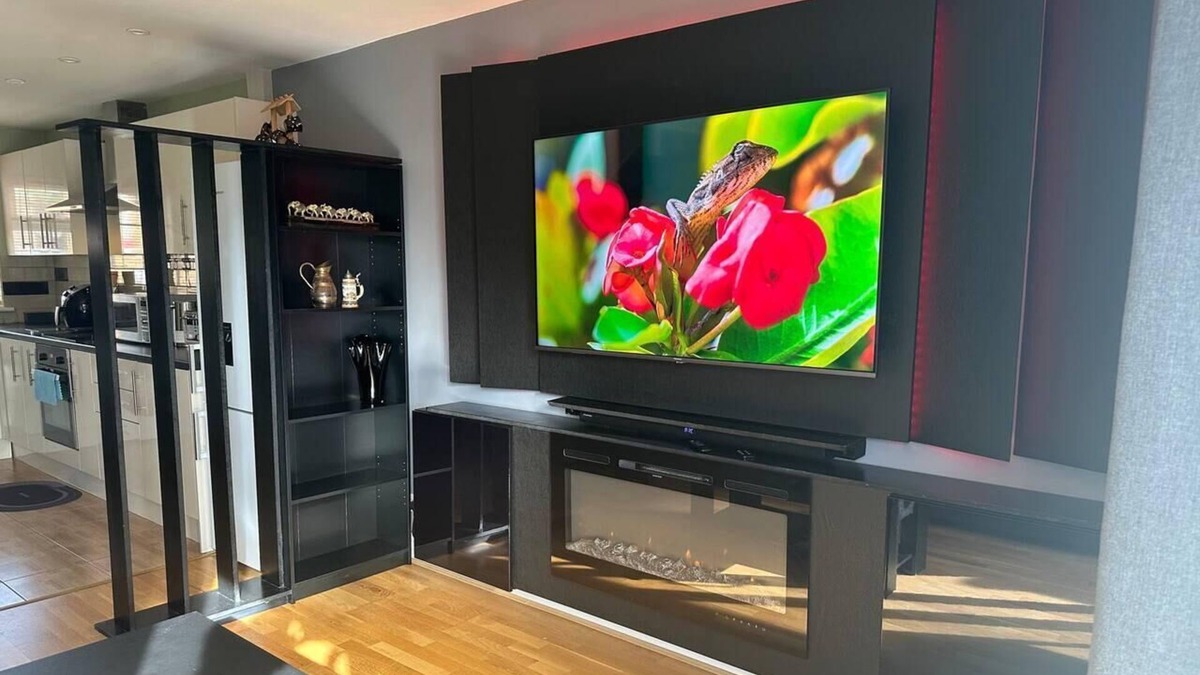 Northolt House | Remarkable 2-Bed House in Northolt