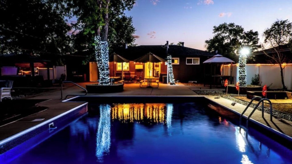 South Westminster House | Remodeled 4 bdrm house with game room & Hot tub