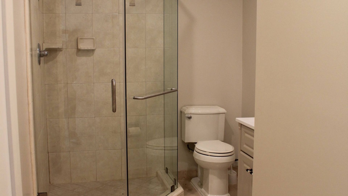 Downey Villa | Remodeled 4-bedrooms house w/AC and WiFi in one of the Prestige areas of Downey