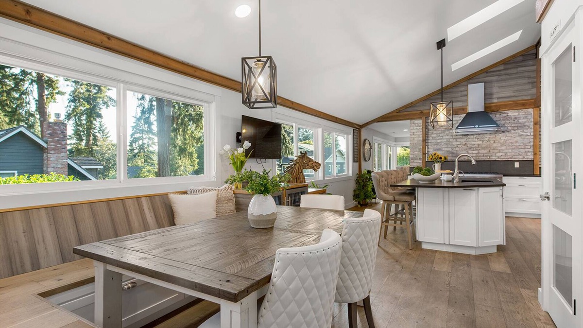 West Bellevue House | Remodeled Bellevue Oasis – Walk to Downtown, Private Hot Tub & Tranquil Garden