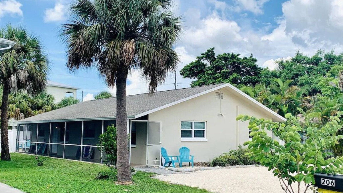 Indian Rocks Beach Villa | Remodeled Clean , Bright Indian Rocks Beach Villa. Pet Friendly