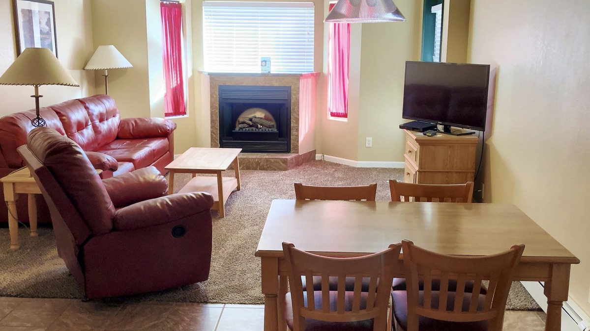 Lead Condo | Remodeled Fully Furnished Barefoot Resort Condo at Terry Peak South Dakota!