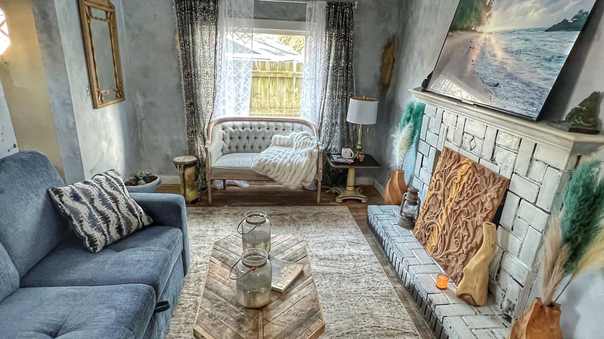 Lake Orion House | Remodeled Historical Cottage w/ Firepit, Close to Lake and Hiking Trails