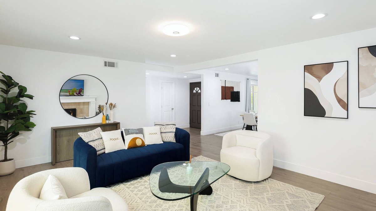 Fountain Valley House | Remodeled Modern Home Close to Disney/Beach