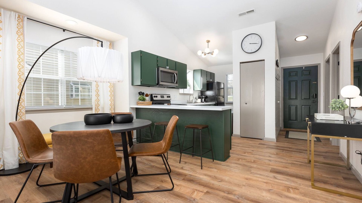 Indian Point Condo | Remodeled Modern Condo next to Silver Dollar City and Table Rock Lake