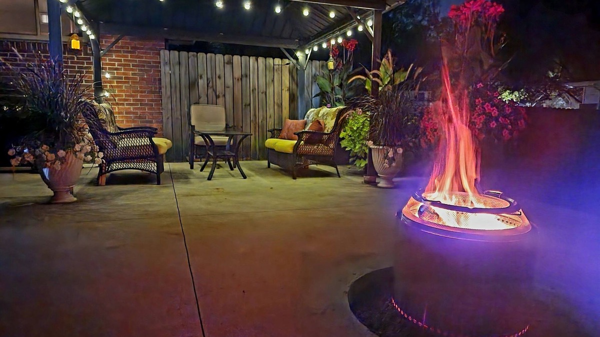 Southwyck House | Remodeled modern & loaded, firepit, kid friendly