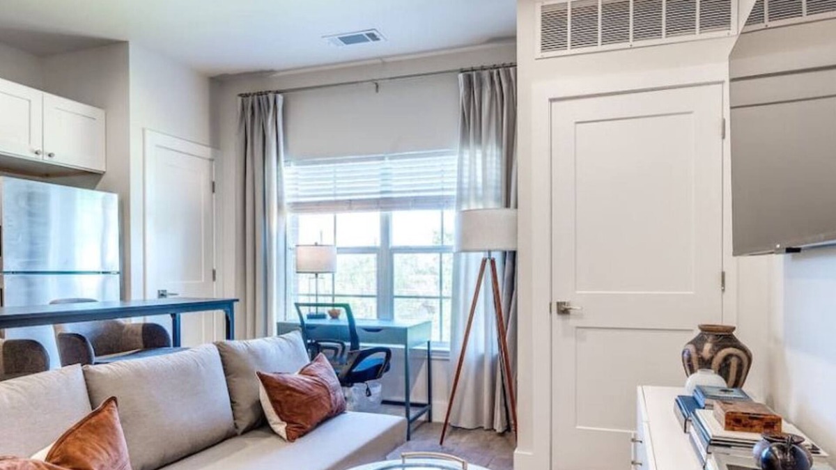 Stillwater Condo | Remodeled OSU Studio By Stadium
