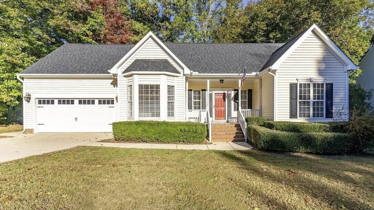 Southwest Raleigh House | Remodeled ranch style home with Firepit conveniently located