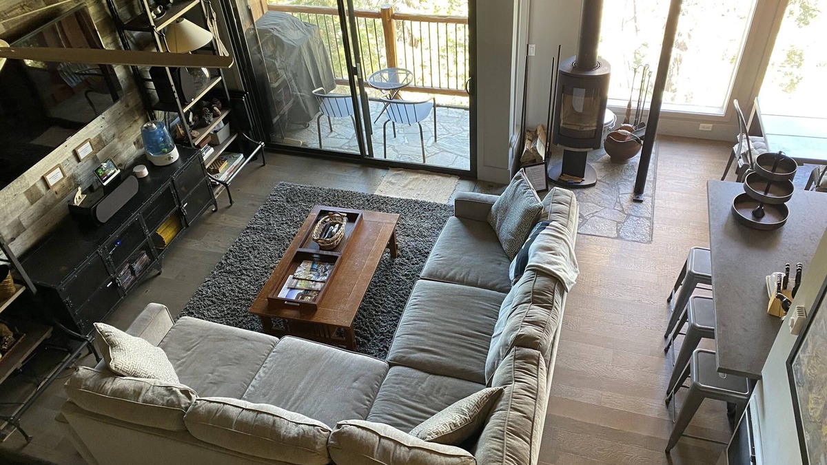 Mammoth Lakes Condo | Remodeled Ski In Out Hiking & Biking
