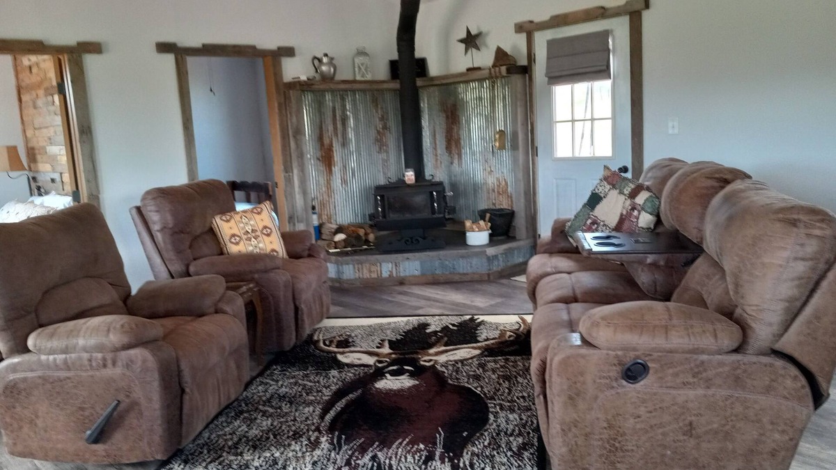 Recluse Cabin | Remote cabin for newlyweds or hunters. Wildlife, solitude, stillness abound.