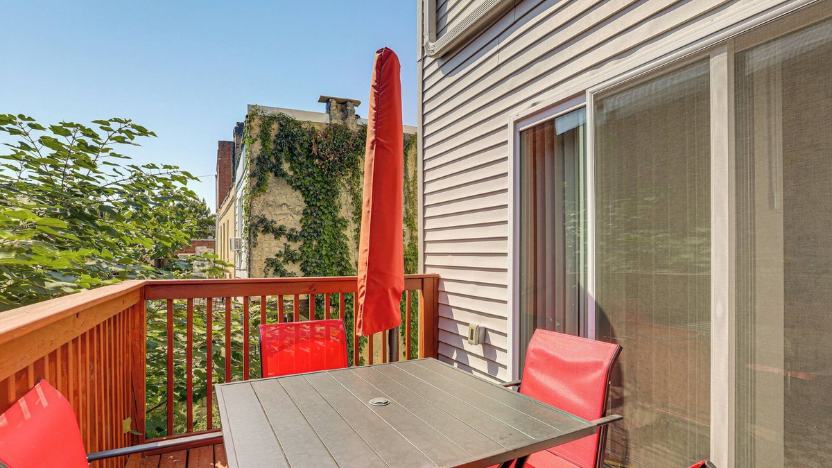 Point Breeze Condo | Remote Work Hub: Philly Condo 3 Mi to Center City!