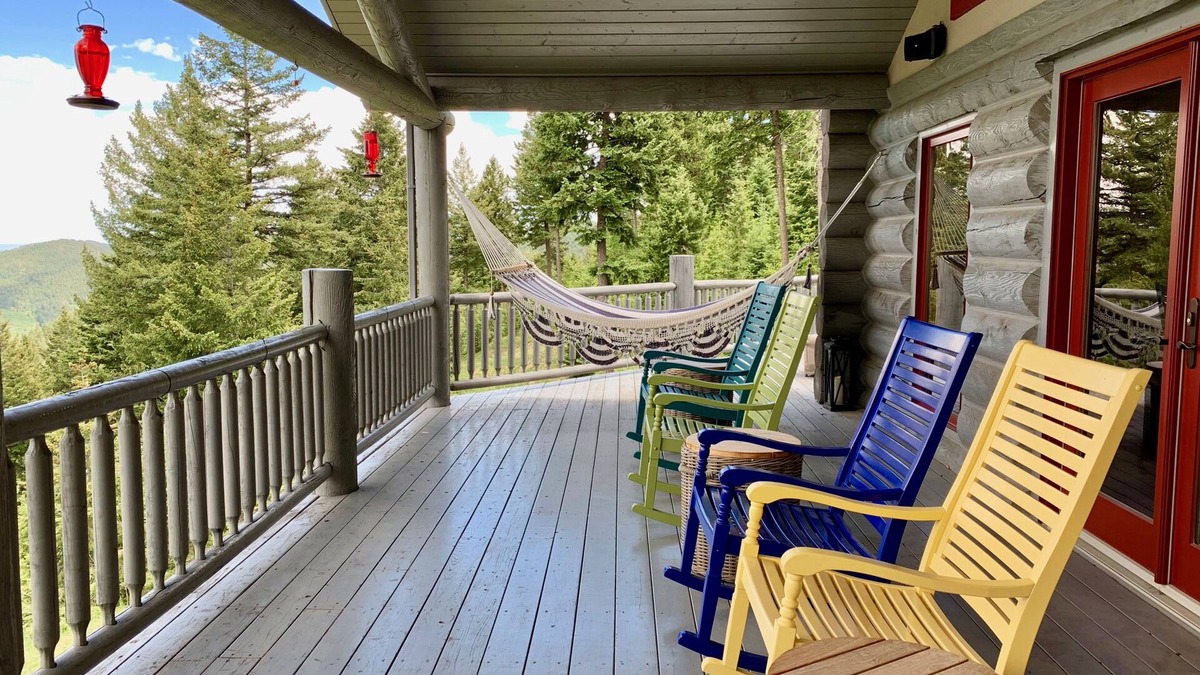 Pleasant Park Corridor Cabin | Remote Work Retreat - Mountain Lodge with Fast Starlink WiFi