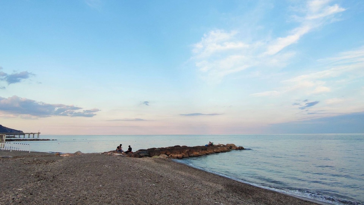 Pietra Ligure Apartment | Renesmee Beach Apartment a 150 Metri Dalla Spiaggia, con Posto Auto Gratuito