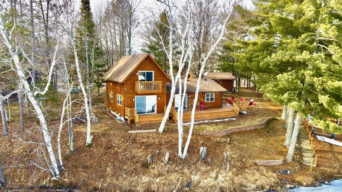 Winter Cabin | Renewed Lakeside Retreat with Stunning View