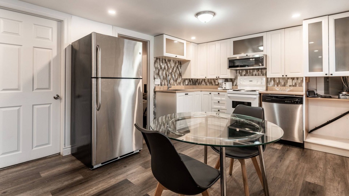 Sainte-Marie Apartment | Renovated 2 bedroom condo/5 mins from downtown