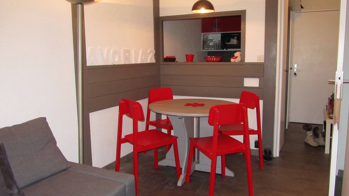 Avoriaz Apartment | Renovated 2-room apartment for 4p, resort center, sunset