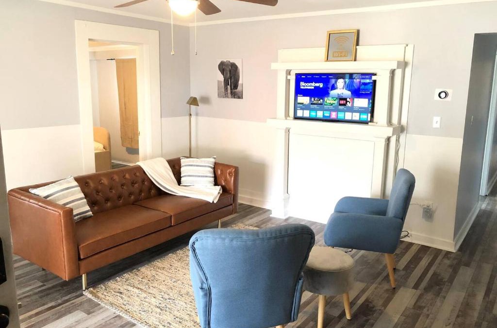 East Durham House | Renovated 3 Bedroom Close To Downtown!