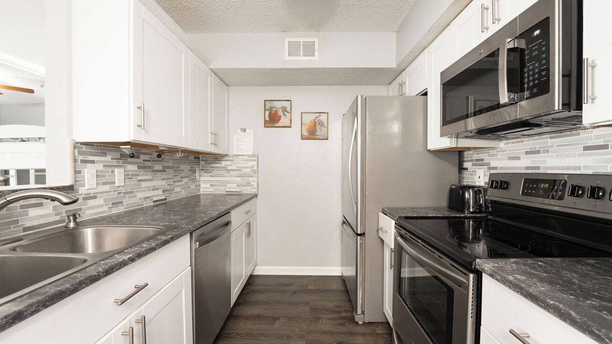 Indian Bayou Condo | Renovated 3BR 1st-Floor Pool+Gym 1 mi to Henderson Beach 3-Night Min